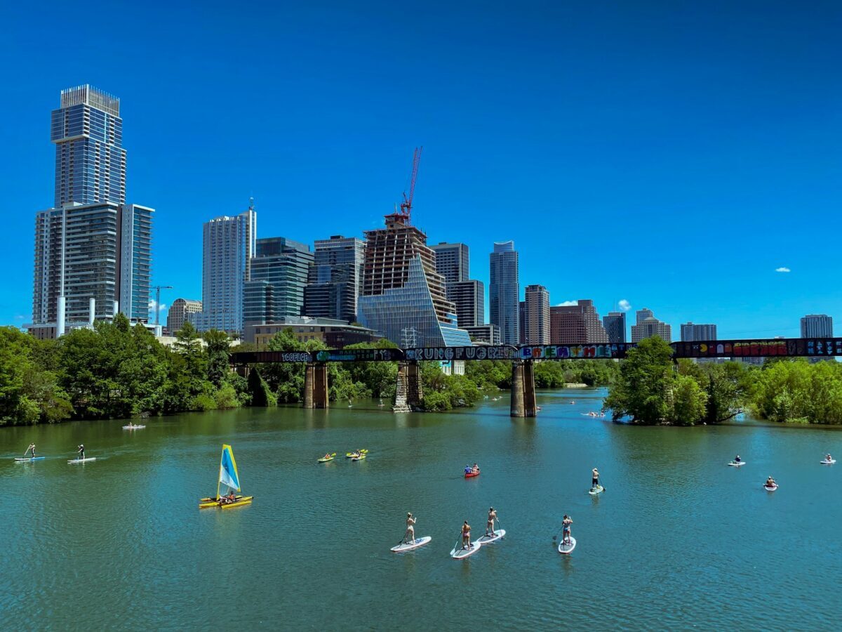 picture of lake in Austin Texas